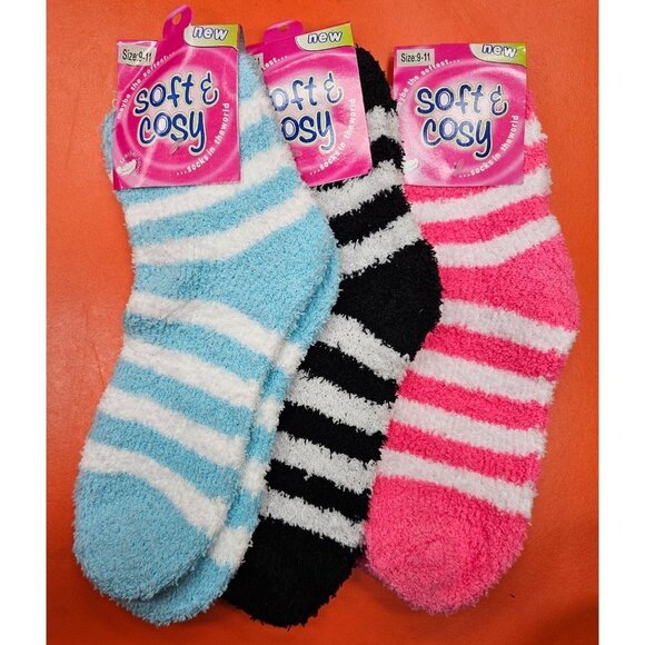 3 x Women Slipper Fuzzy Socks 9-11 Super Soft Winter Non-Skid Cozy Stripe,  NWT - Picture 1 of 2